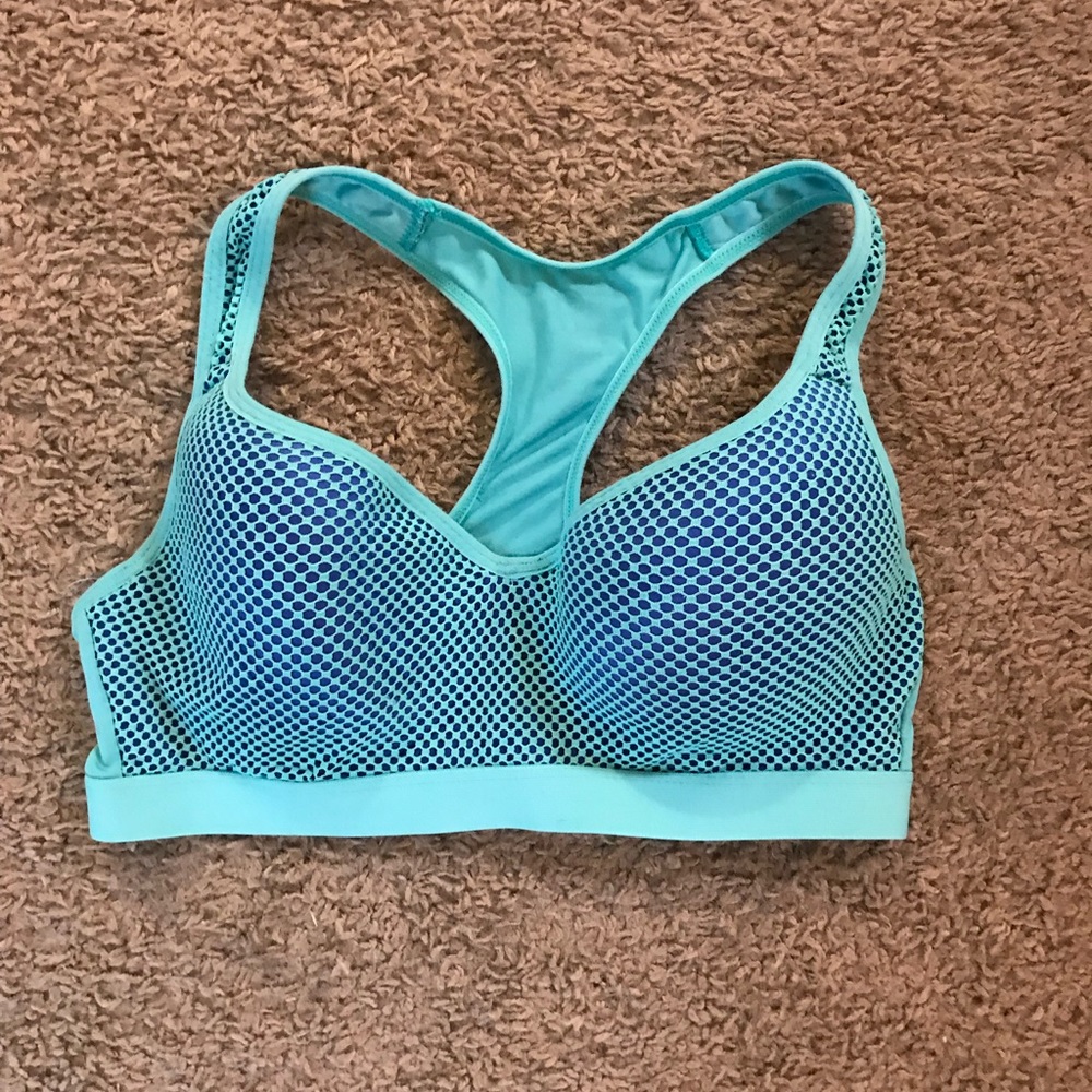 Jessica simpson Sports bra